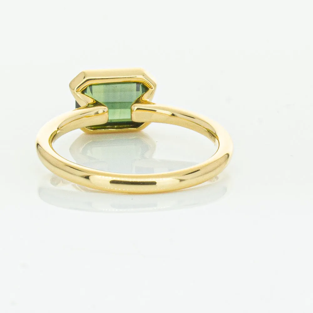 18ct Yellow Gold Green Sapphire Elle Ring