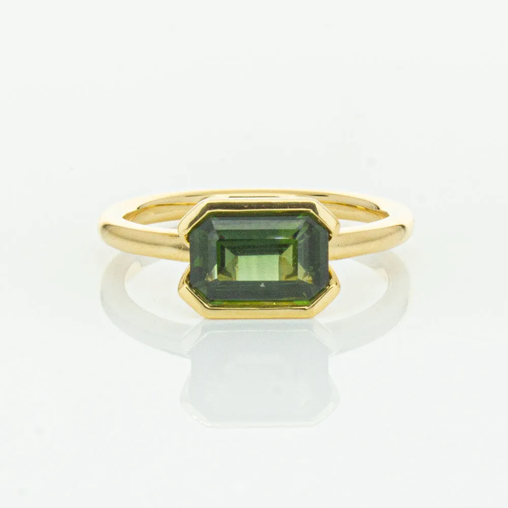 18ct Yellow Gold Green Sapphire Elle Ring