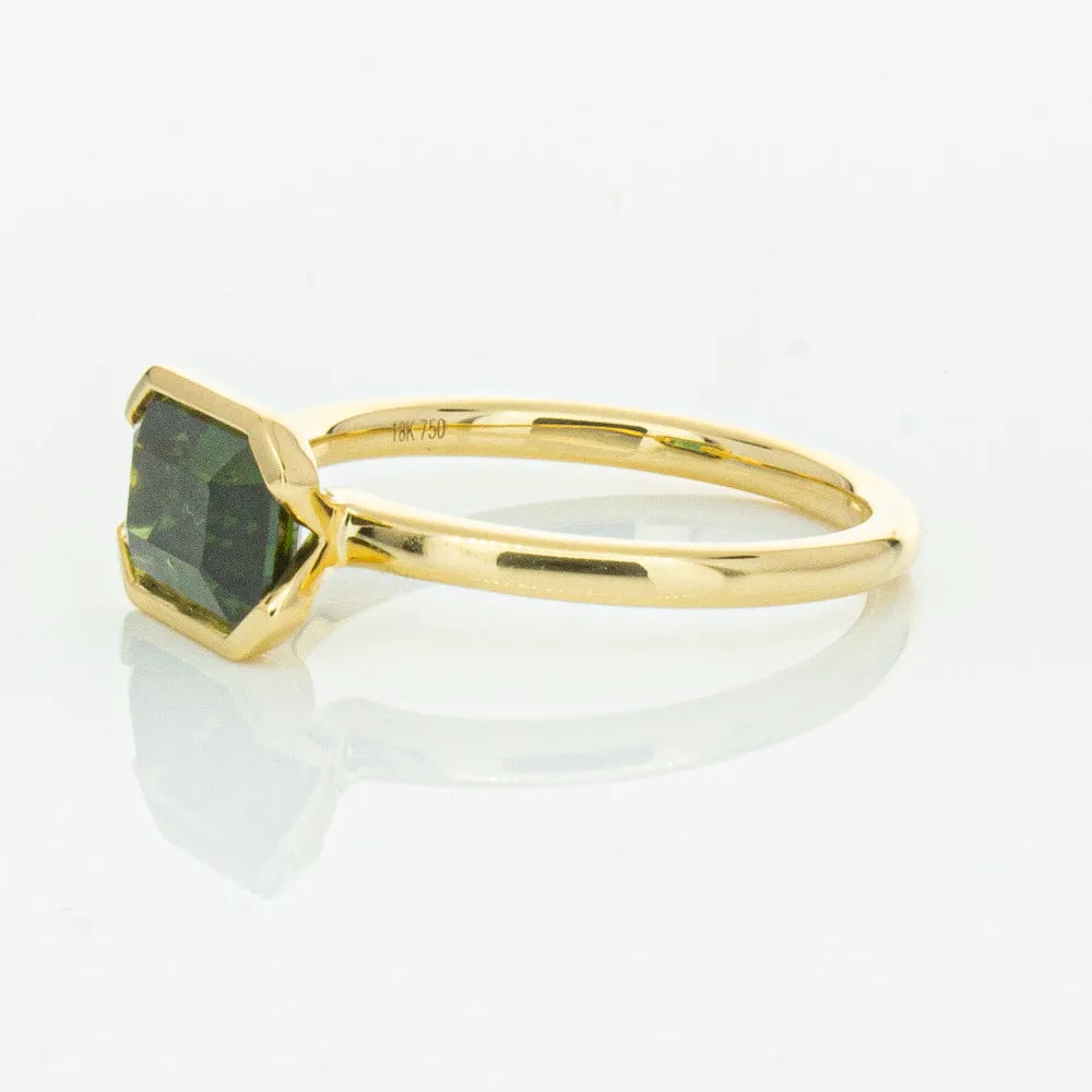 18ct Yellow Gold Green Sapphire Elle Ring