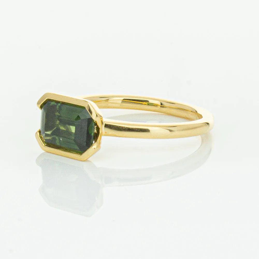 18ct Yellow Gold Green Sapphire Elle Ring