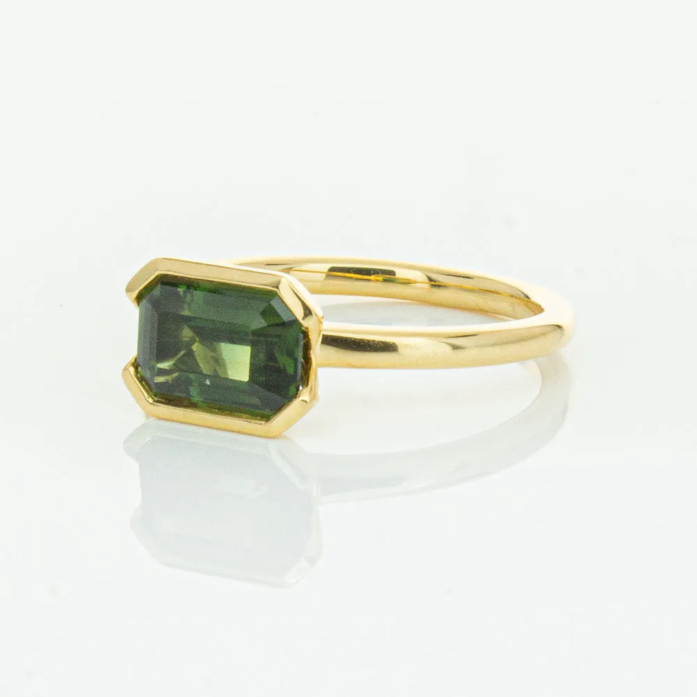 18ct Yellow Gold Green Sapphire Elle Ring