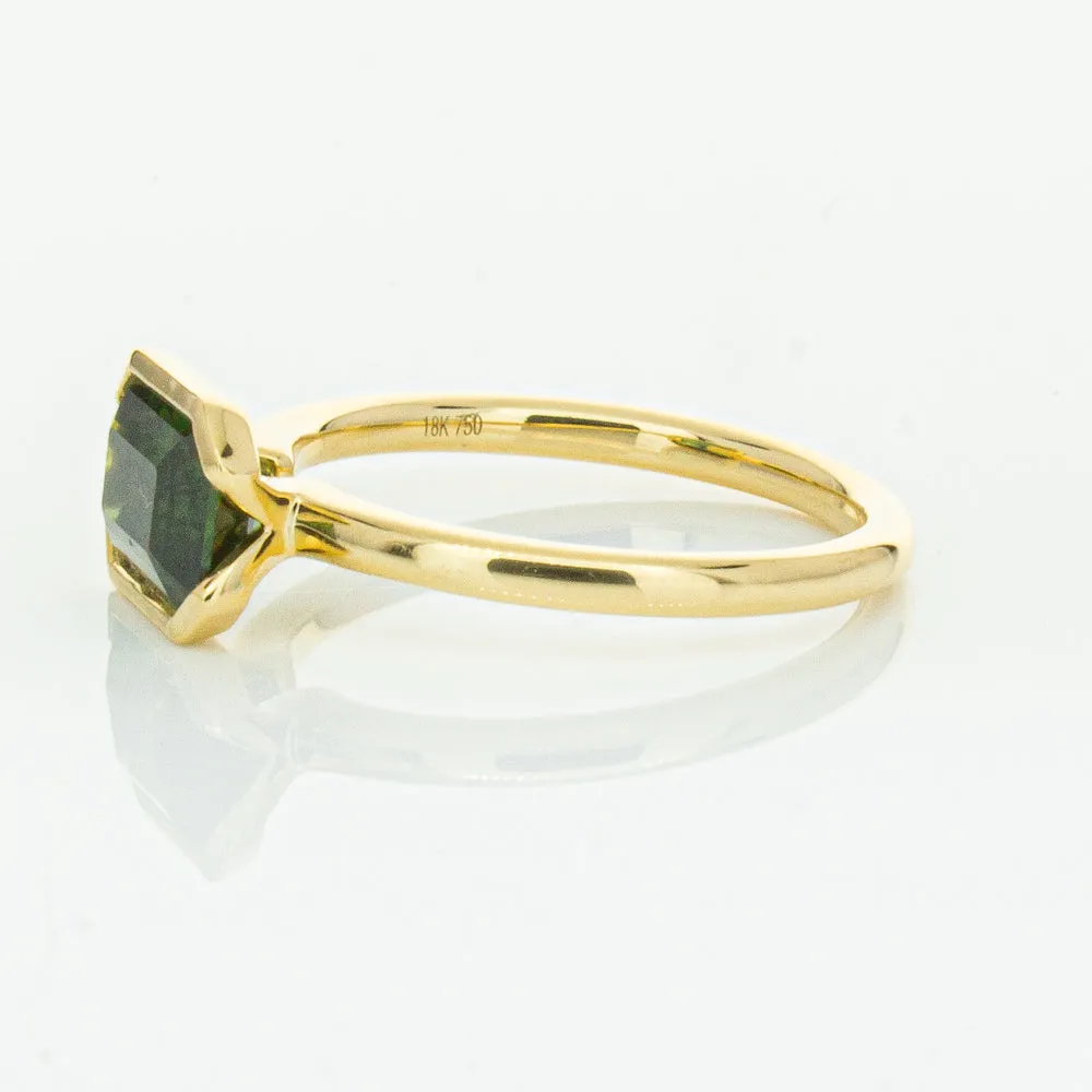 18ct Yellow Gold Green Sapphire Elle Ring