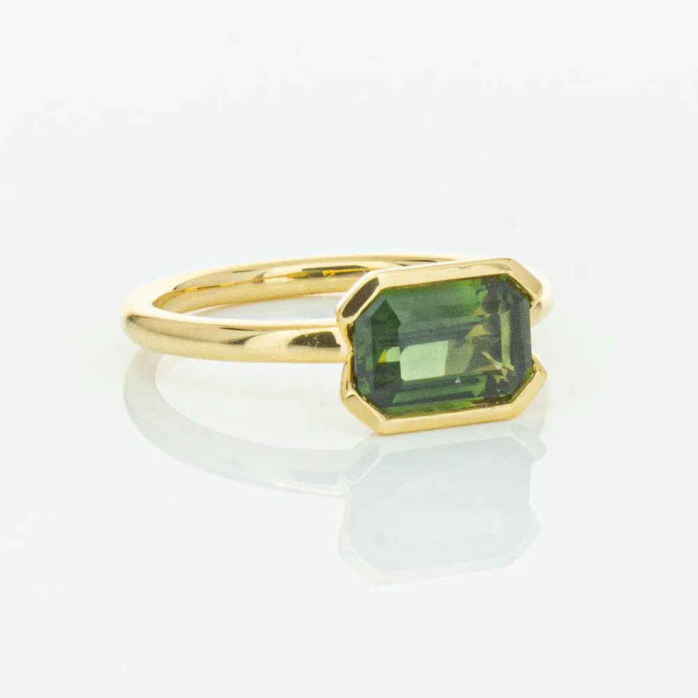 18ct Yellow Gold Green Sapphire Elle Ring