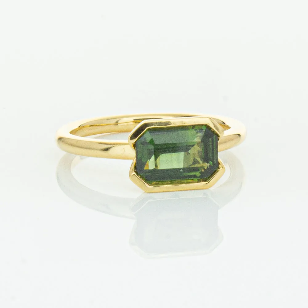 18ct Yellow Gold Green Sapphire Elle Ring