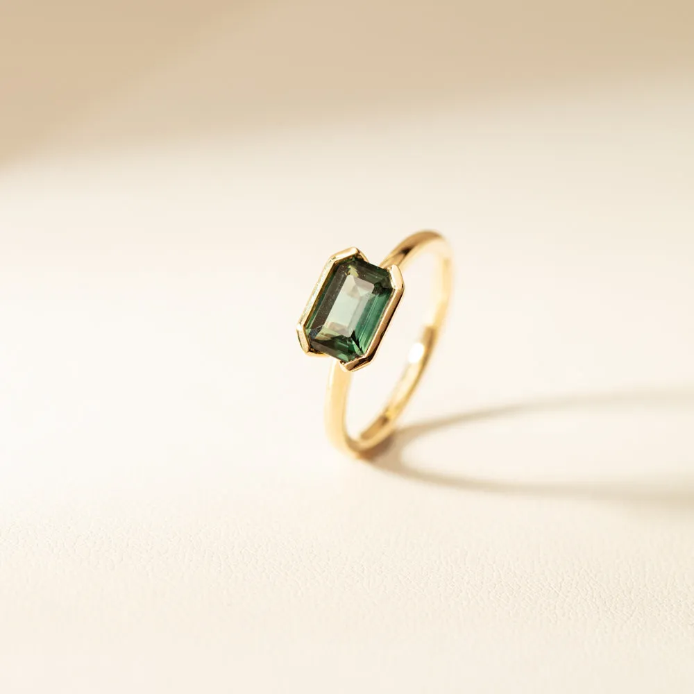 18ct Yellow Gold Green Sapphire Elle Ring
