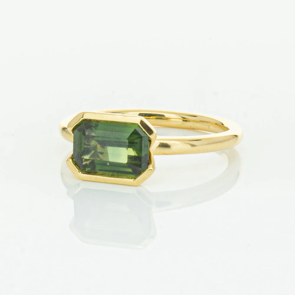 18ct Yellow Gold Green Sapphire Elle Ring