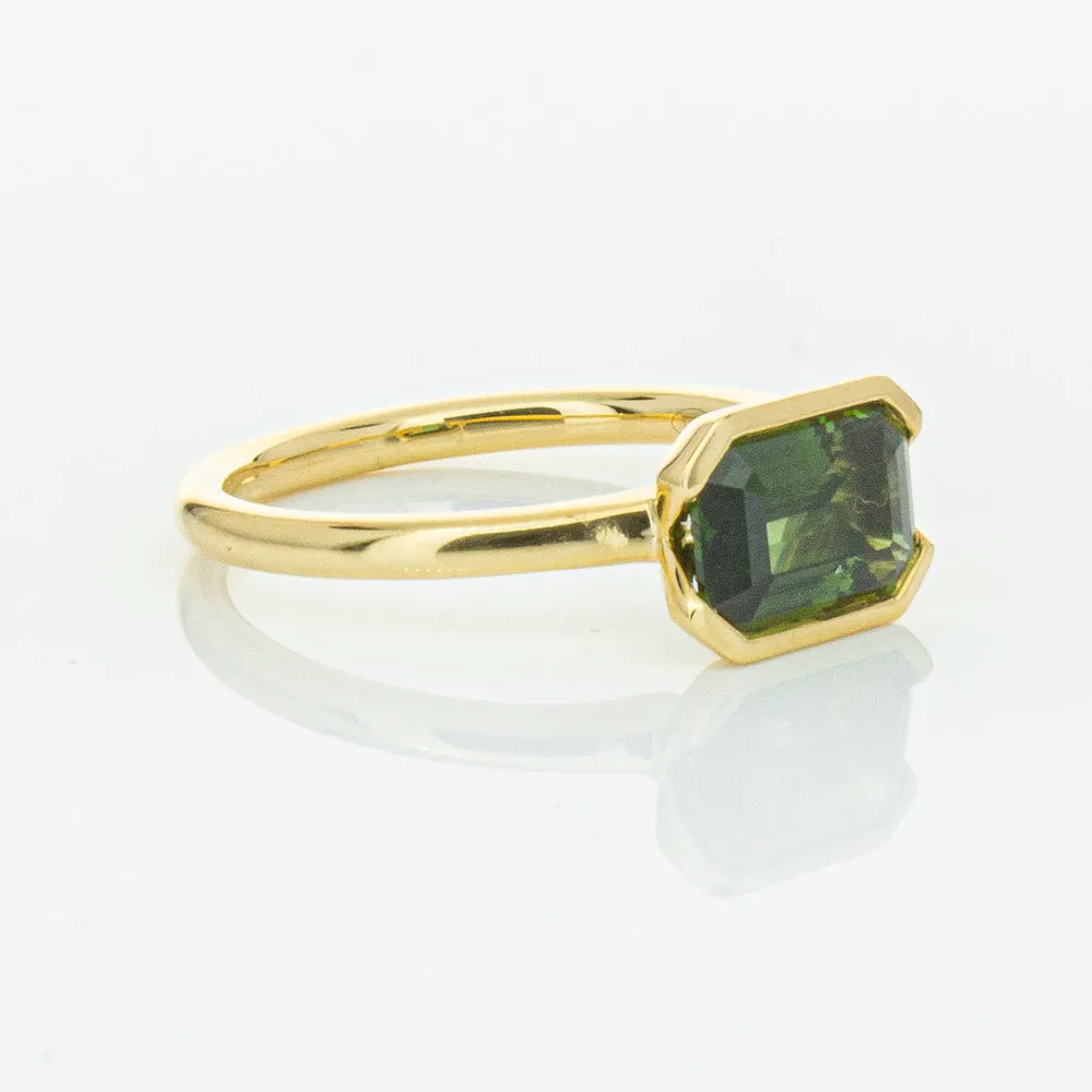 18ct Yellow Gold Green Sapphire Elle Ring