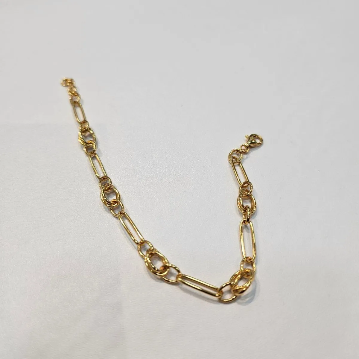 22k / 916 Gold Sleek Paperclip Chain Bracelet