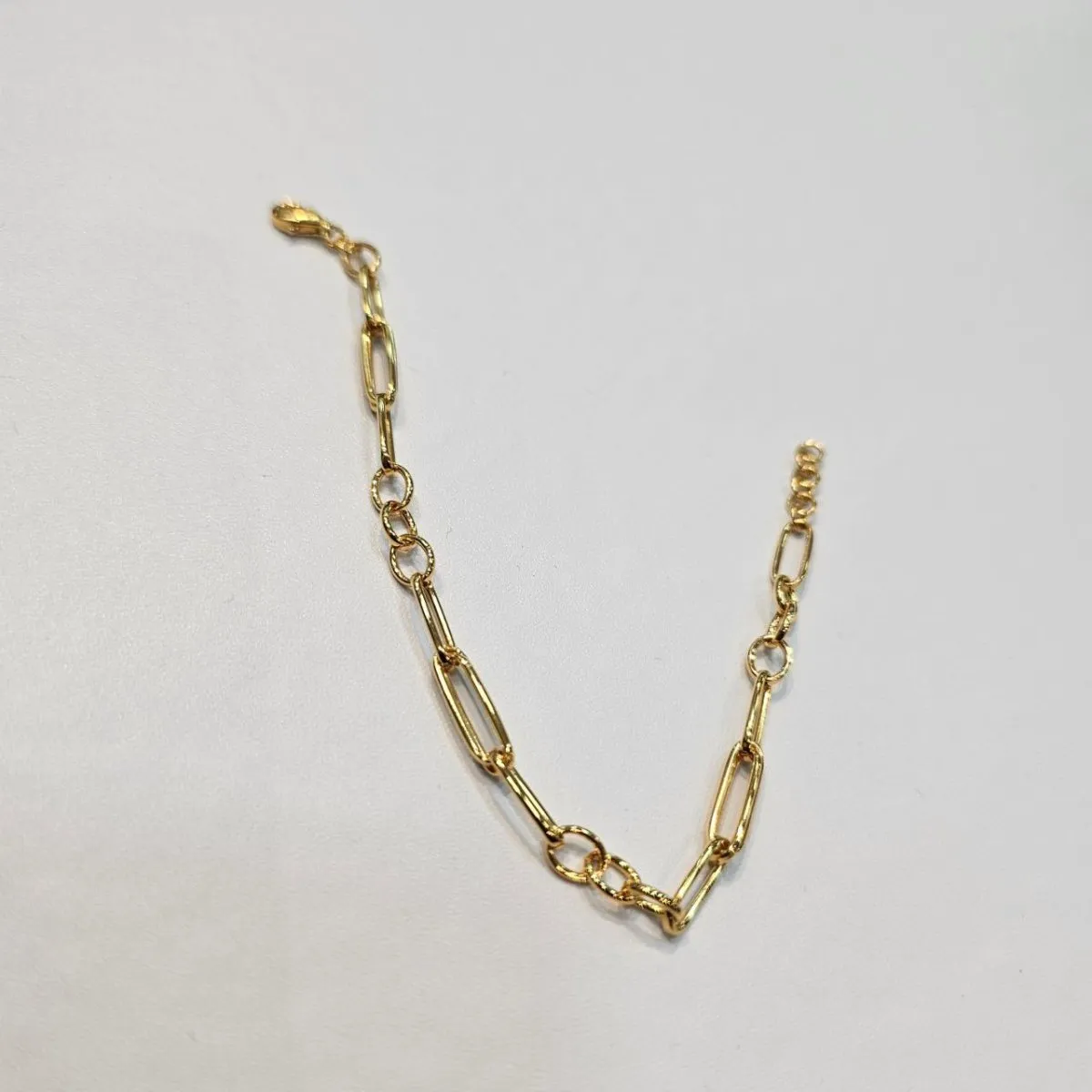 22k / 916 Gold Sleek Paperclip Chain Bracelet