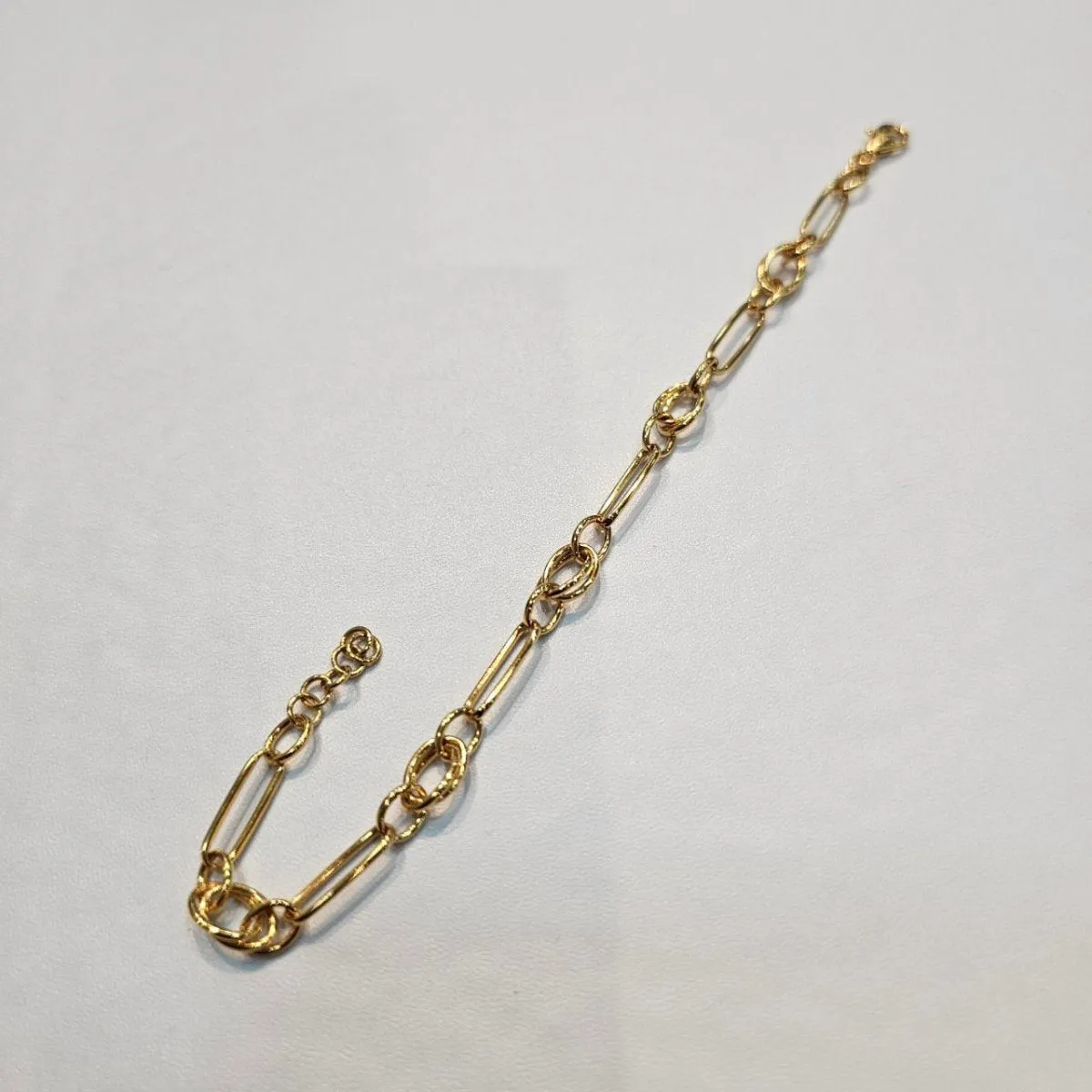 22k / 916 Gold Sleek Paperclip Chain Bracelet