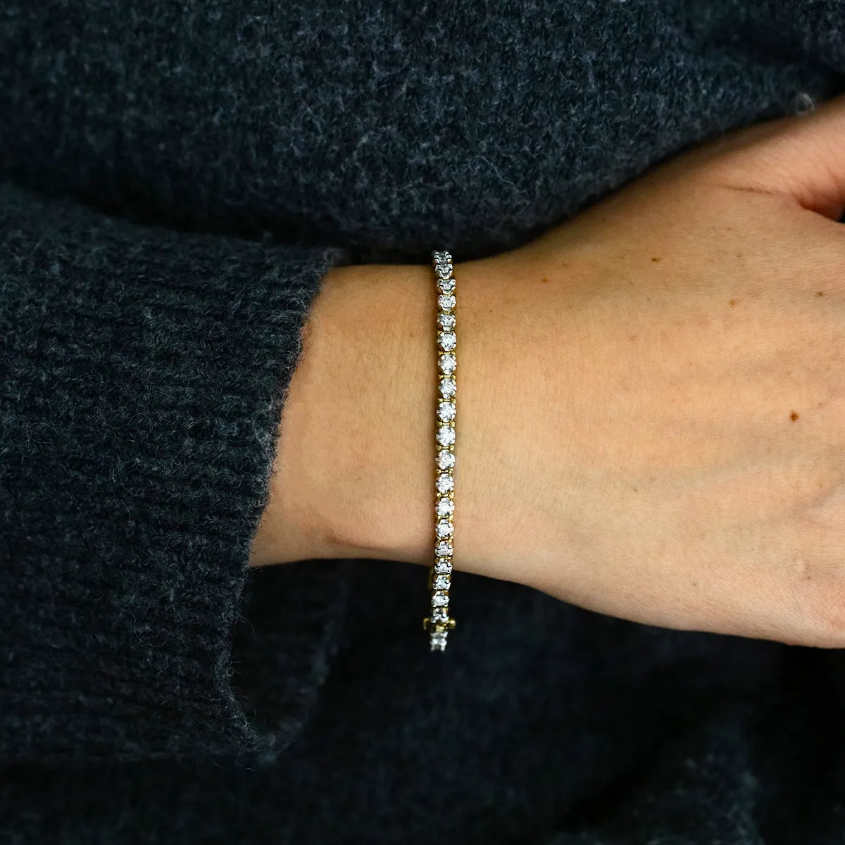 2ct Brilliant Cut Diamond Tennis Bracelet | Pre-Loved | 9K Yellow Gold