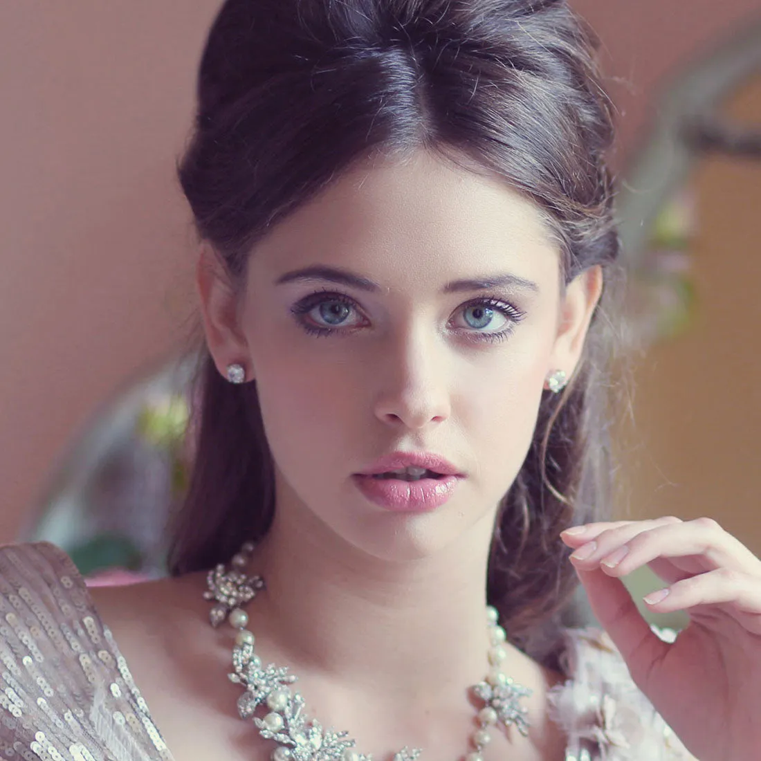 Starlet's Treasure Earrings